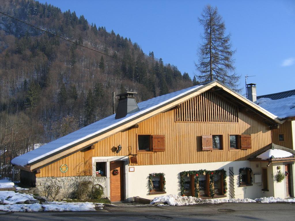 Gîte des Moulins Samoëns Extérieur photo