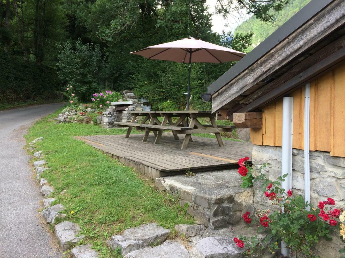 Gîte des Moulins Samoëns Extérieur photo